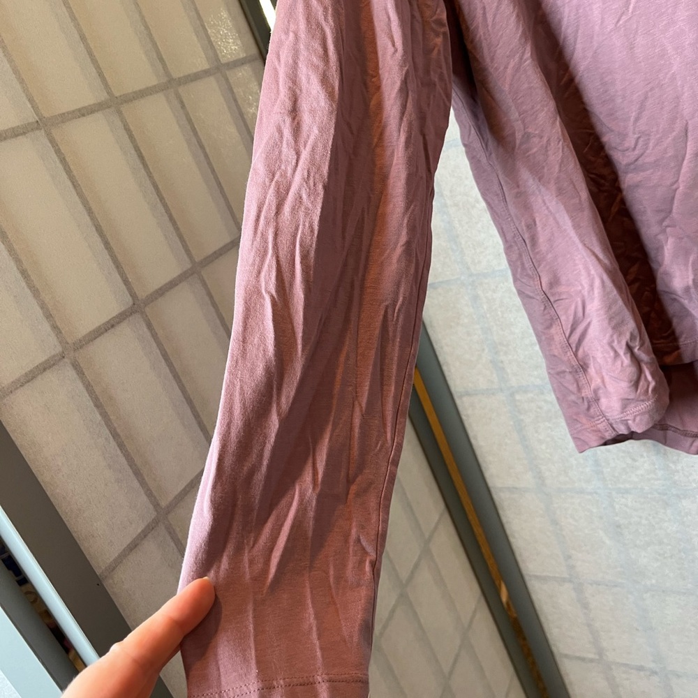 HP ๐ Athleta long sleeved top - Picture 2 of 5